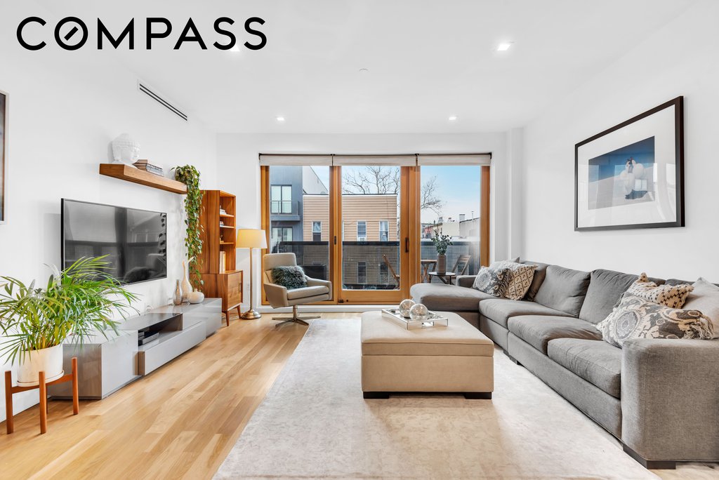 267 Evergreen Avenue, Unit 3A