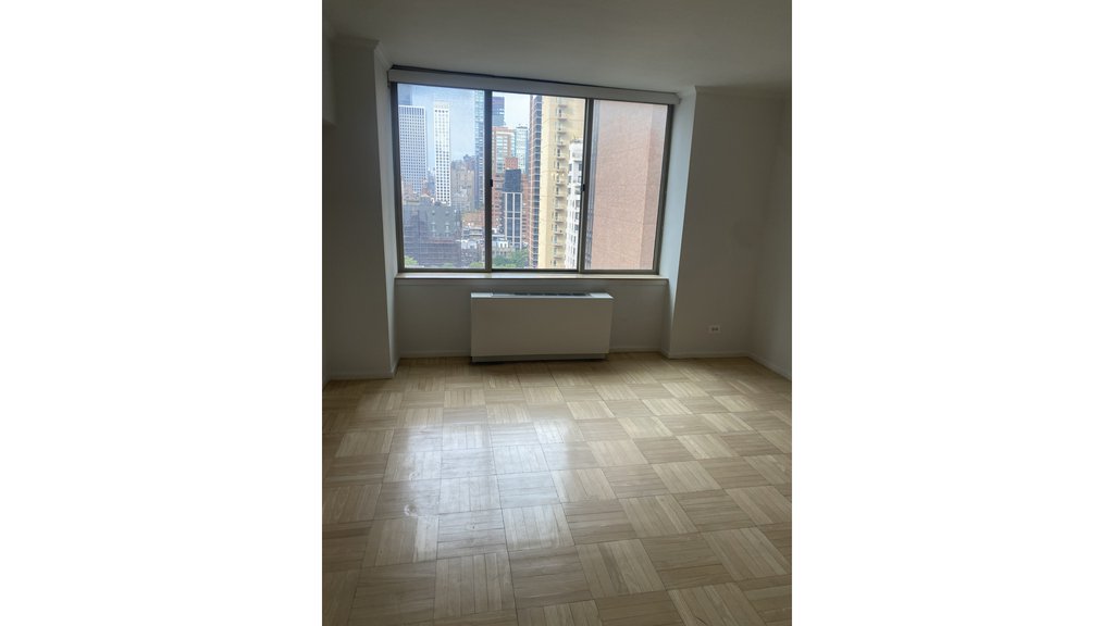 236 East 47th Street, Unit 15E photo 14
