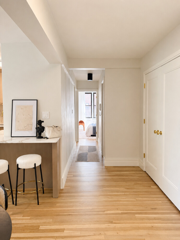 415 Beverley Road, Unit 3C photo 9