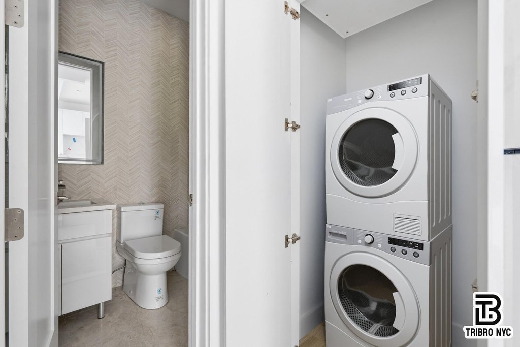 461 Lexington Avenue, Unit 3L photo 6
