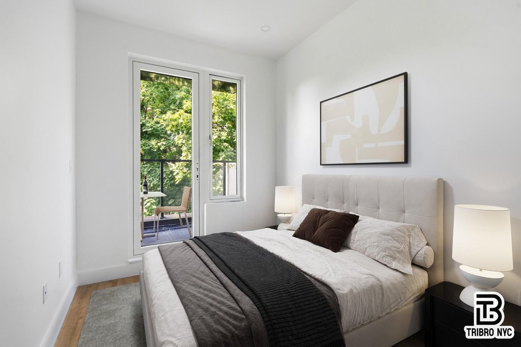 461 Lexington Avenue, Unit 4 photo 5