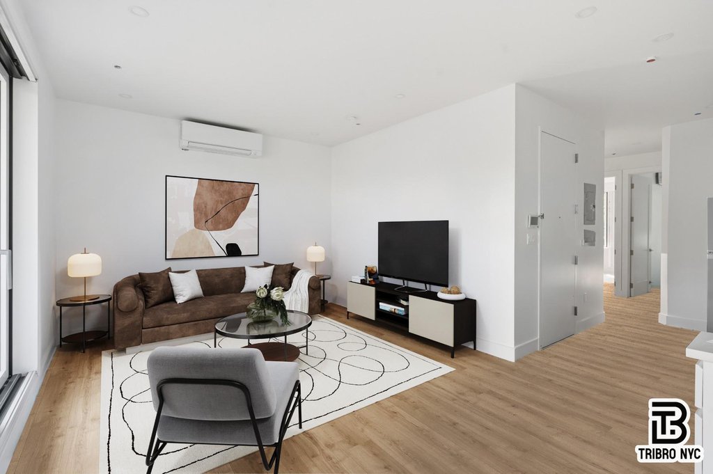 461 Lexington Avenue, Unit 4 photo 8