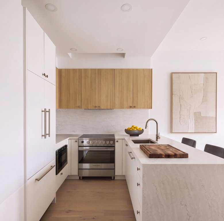 48 Stanhope Street, Unit 2F photo 4