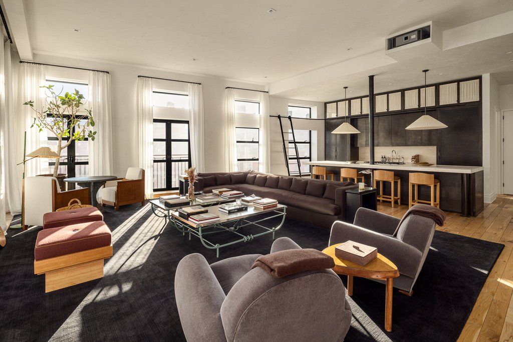 374 Broome Street, Unit PHS photo 2