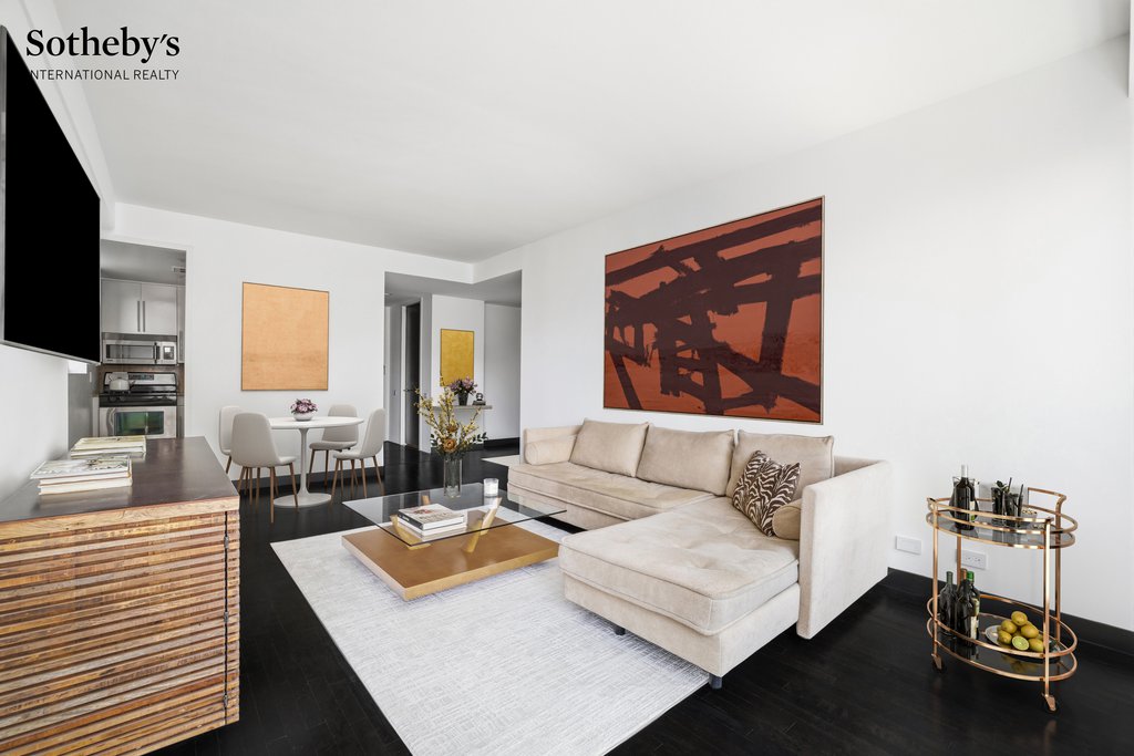 146 West 57th Street, Unit 58F photo 2