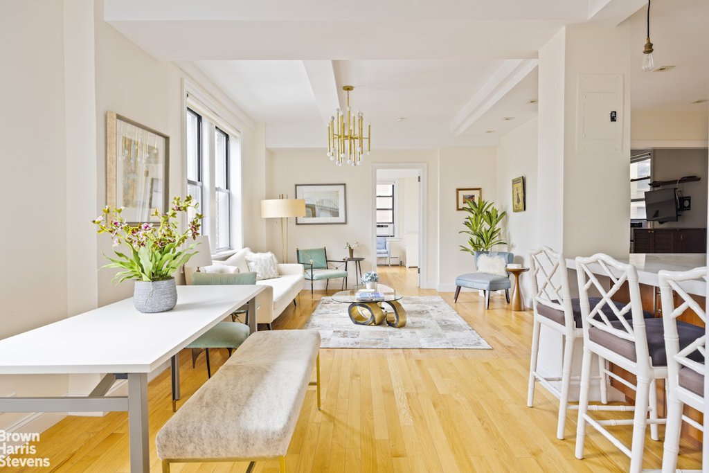 20 West 72nd Street, Unit 1208 photo 4