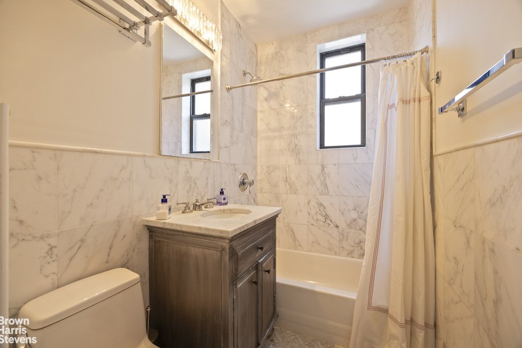 20 West 72nd Street, Unit 1208 photo 11