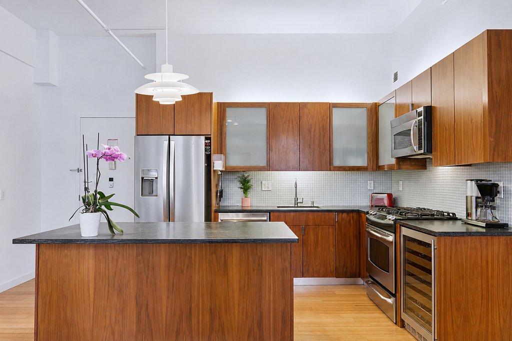 365 Bridge Street, Unit 8O photo 3