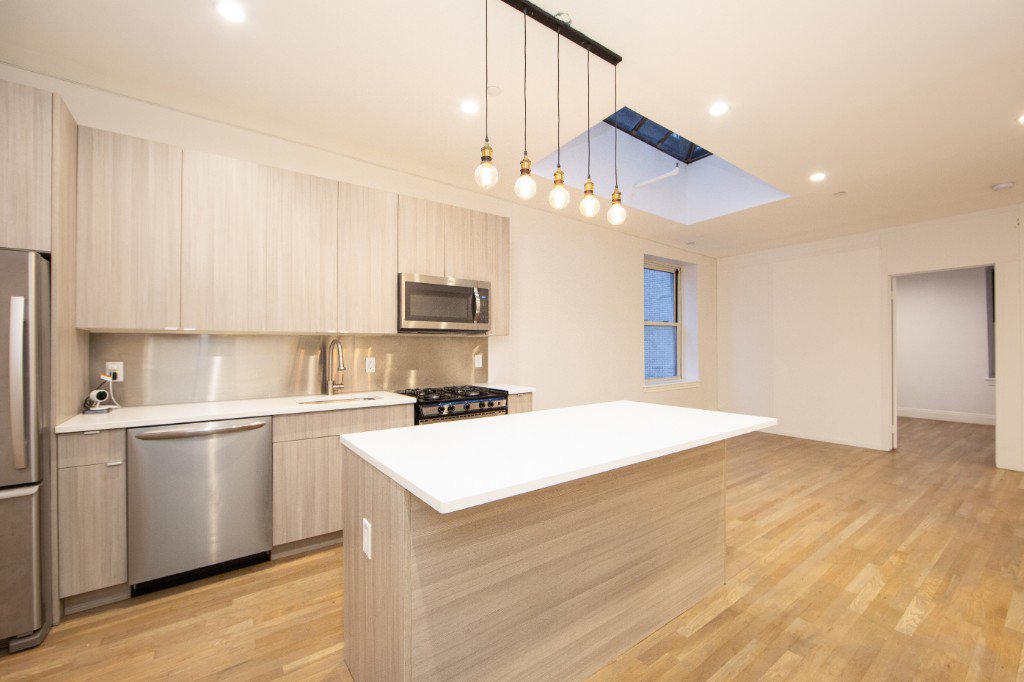 45 Beekman Street, Unit 2S
