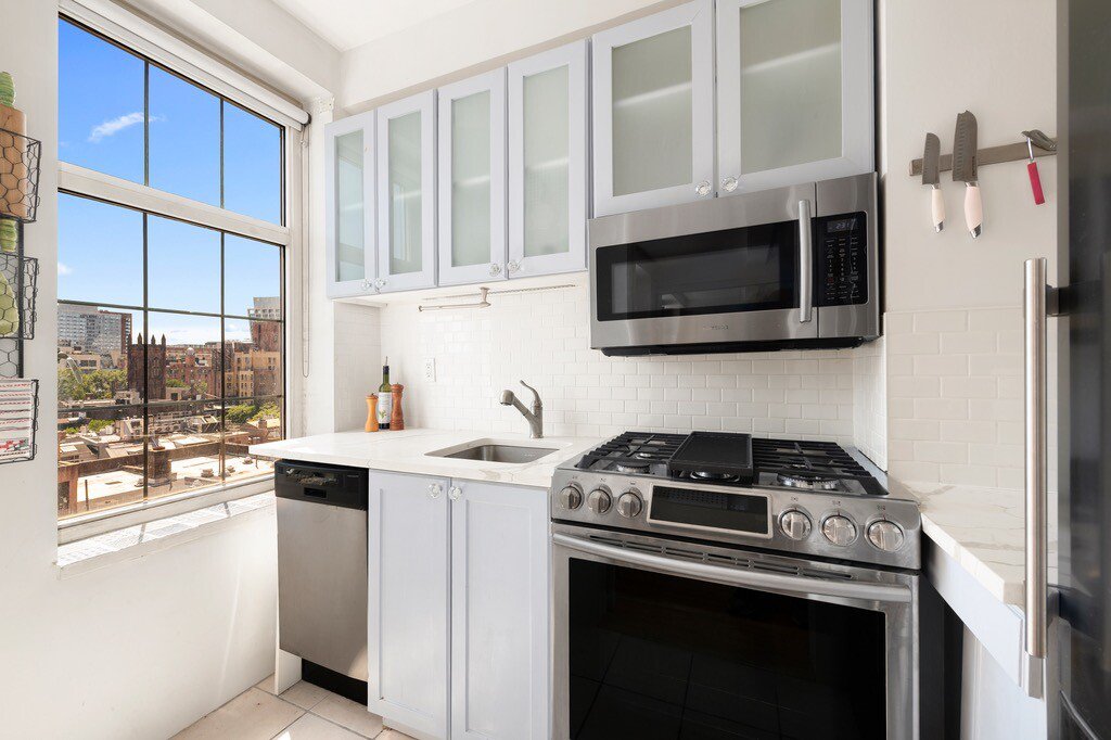 405 West 23rd Street, Unit 10F photo 2