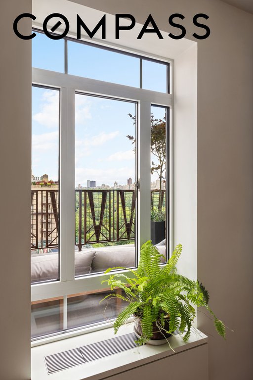 25 Central Park West, Unit 17RU photo 6