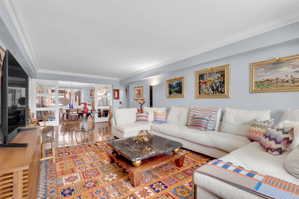 45 Sutton Place South, Unit 10H photo 3