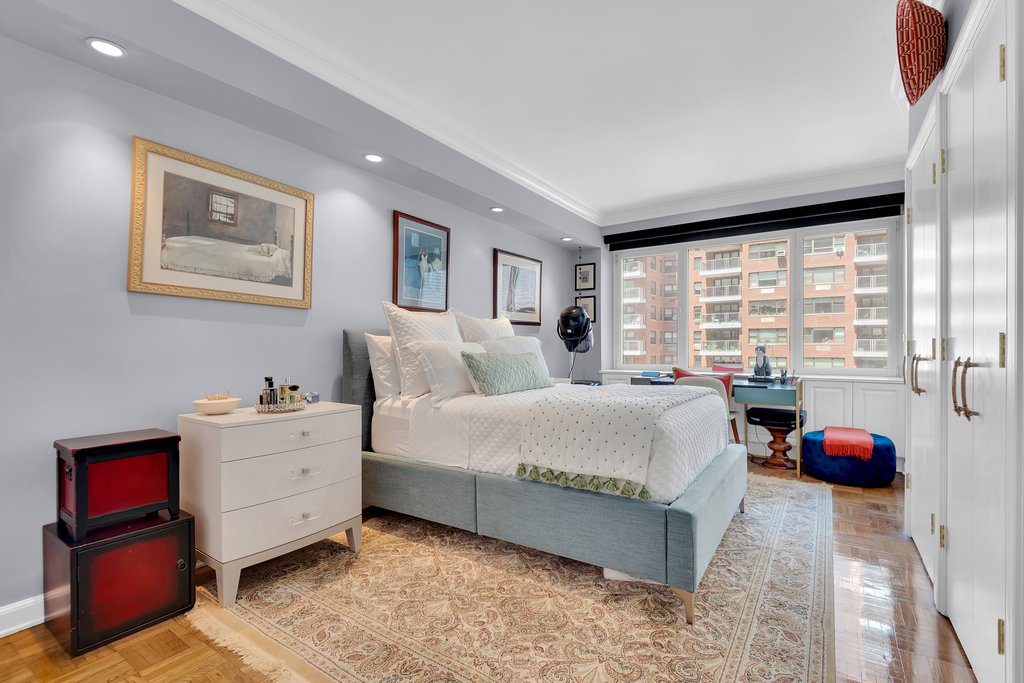 45 Sutton Place South, Unit 10H photo 11