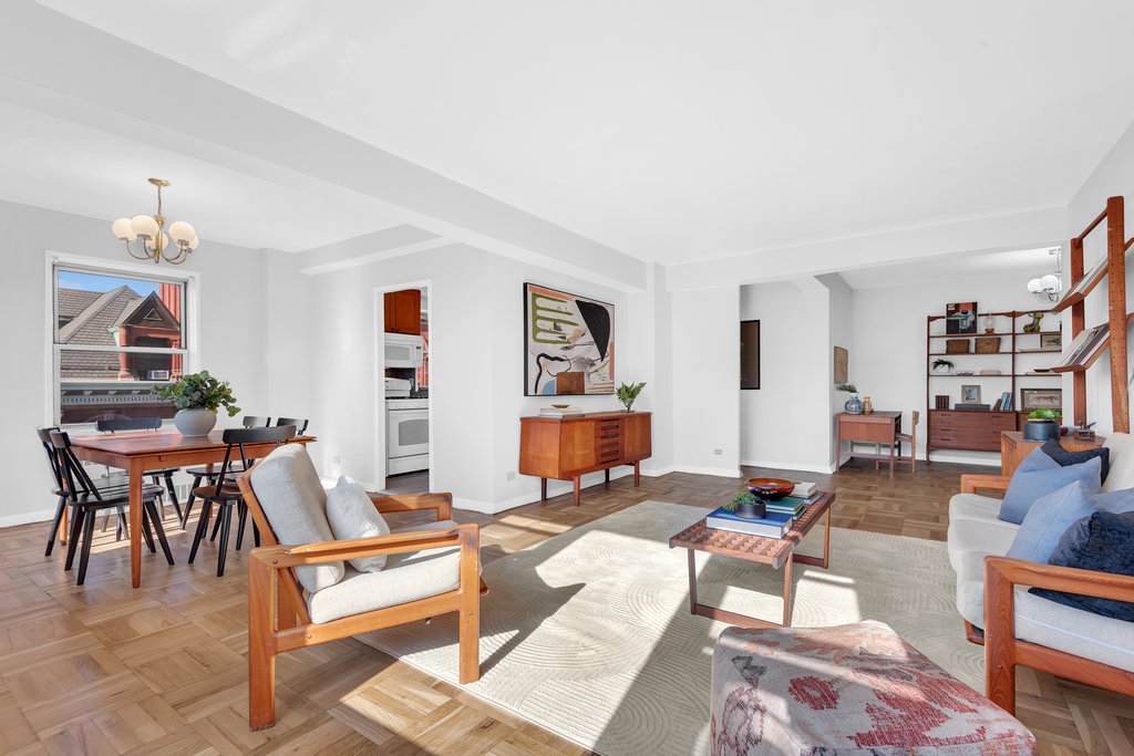 34 Plaza Street East, Unit 607 photo 2