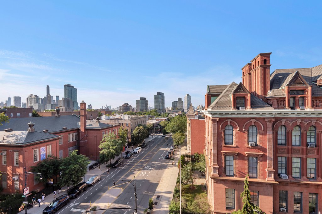 34 Plaza Street East, Unit 607 photo 10