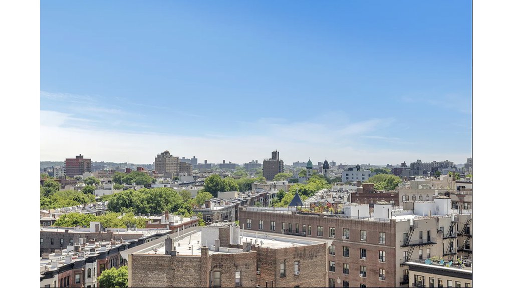 34 Plaza Street East, Unit 607 photo 11