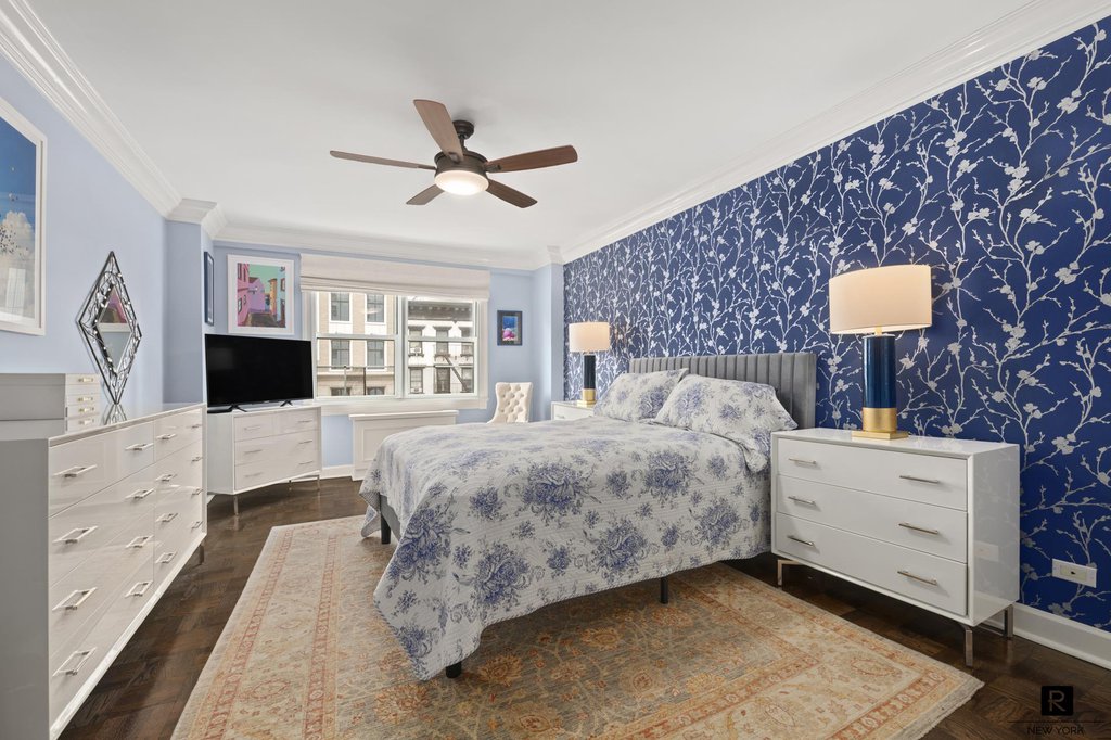 196 East 75th Street, Unit 5D photo 6