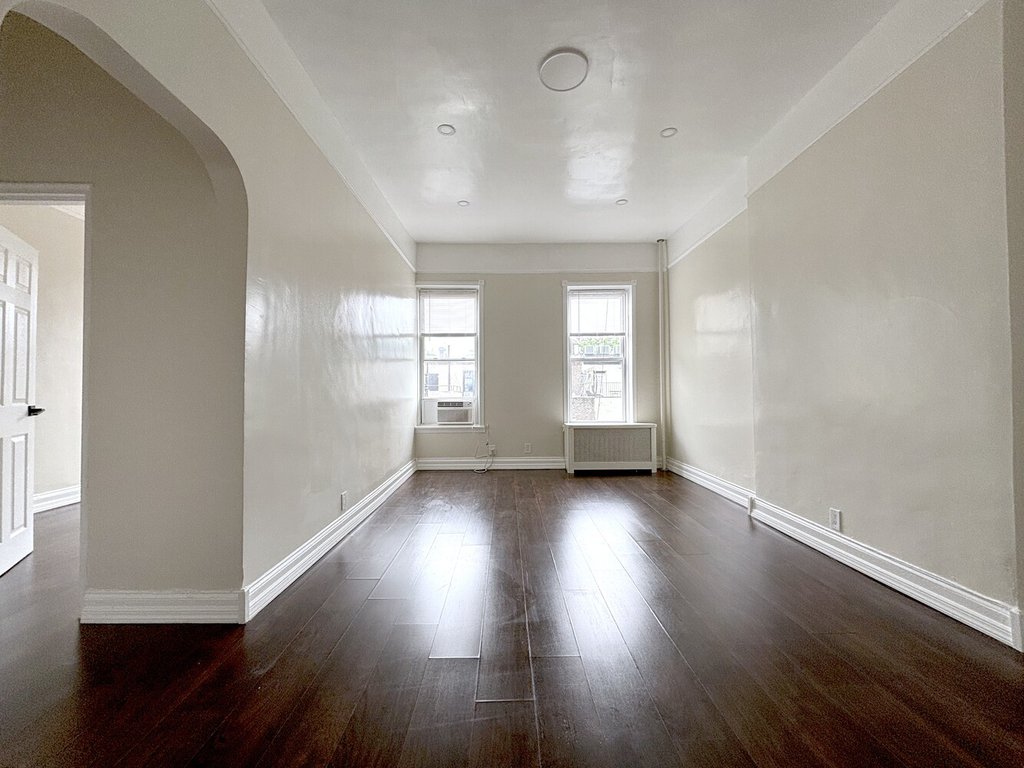 112 West 121st Street, Unit 8