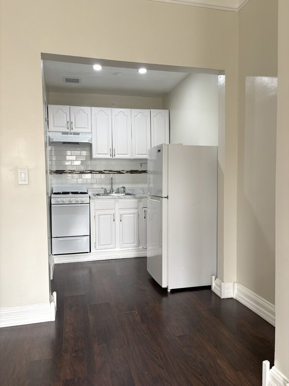 112 West 121st Street, Unit 8 photo 5