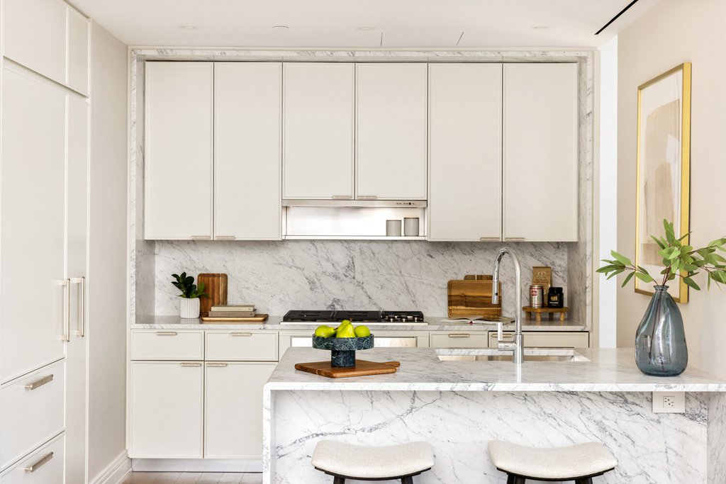 430 East 58th Street, Unit 27A photo 3