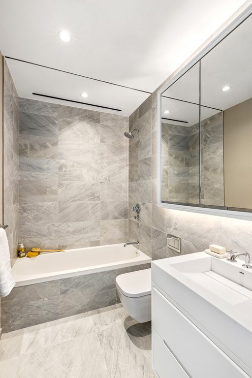 430 East 58th Street, Unit 27A photo 8
