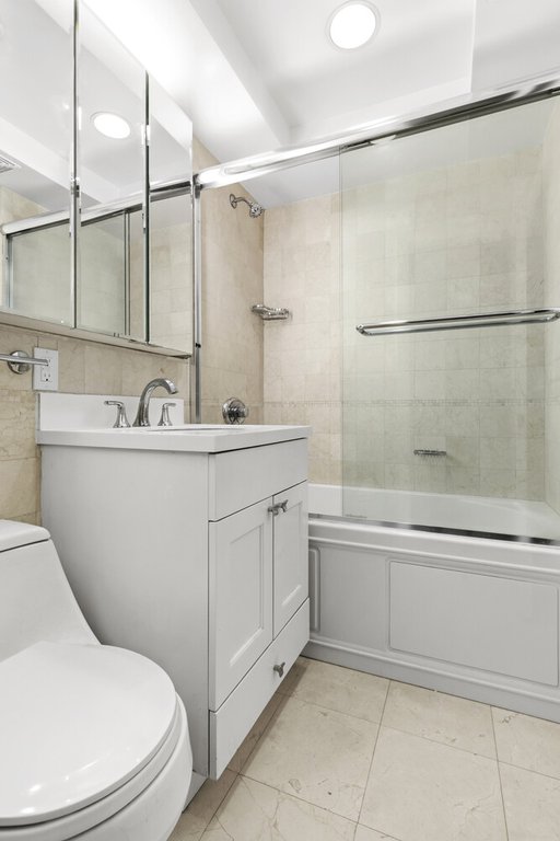 333 East 46th Street, Unit 6H photo 10