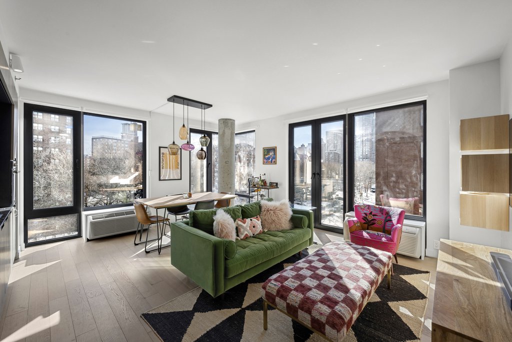 181 East 101st Street, Unit 606 photo 2