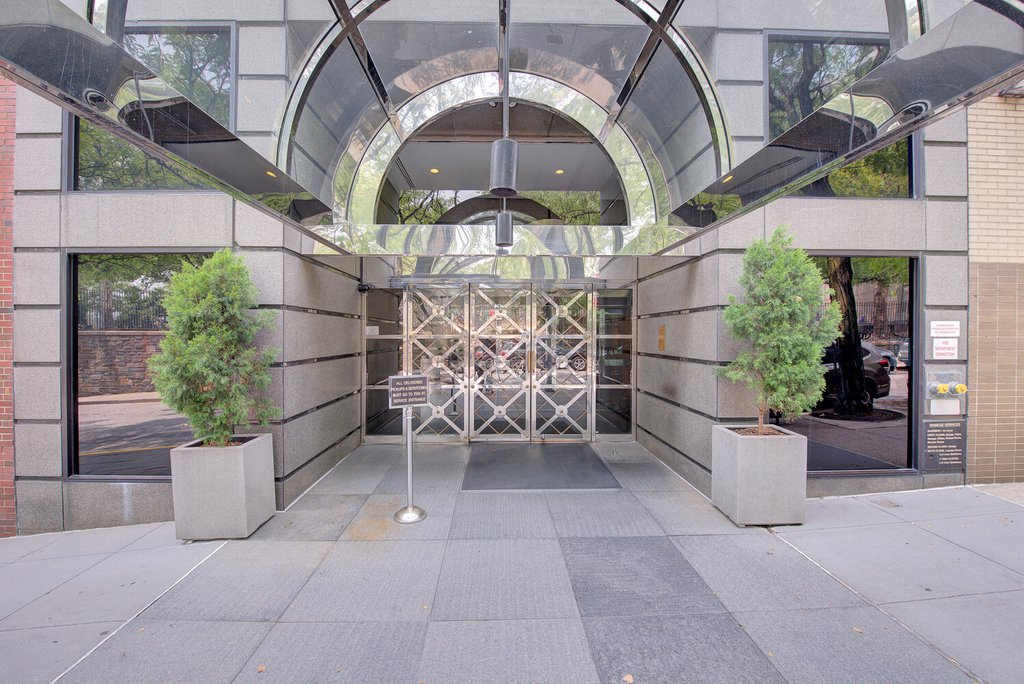 530 East 76th Street, Unit 34/35 photo 4