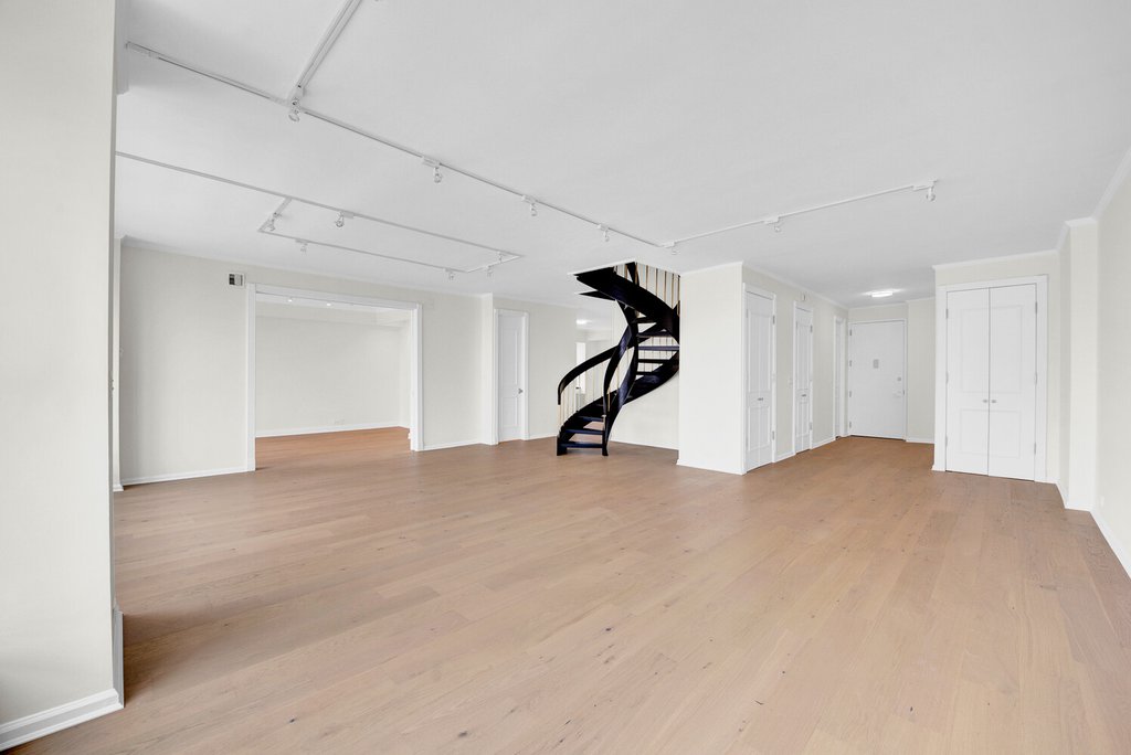 530 East 76th Street, Unit 34/35 photo 32