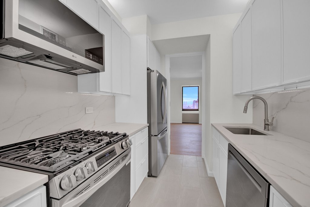 530 East 76th Street, Unit 34/35 photo 40