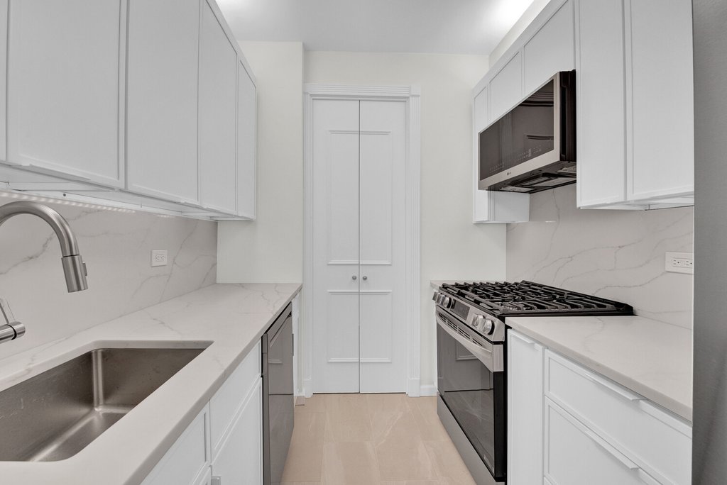 530 East 76th Street, Unit 34/35 photo 25