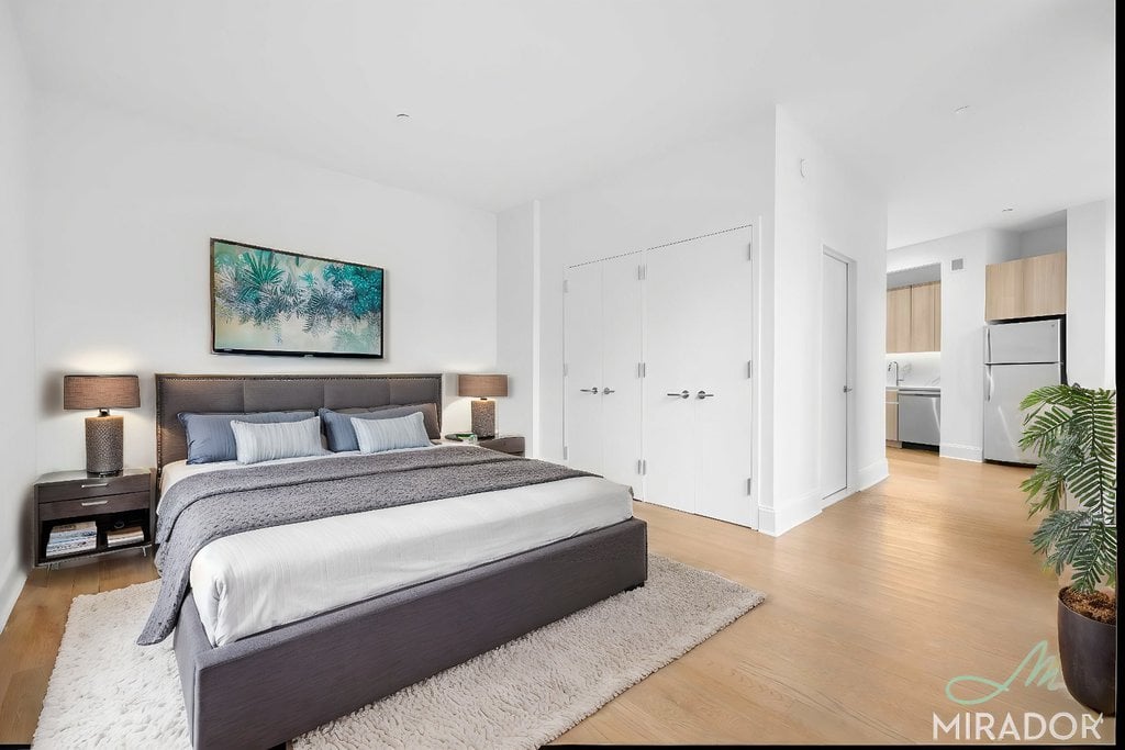 15 Park Row, Unit 16A