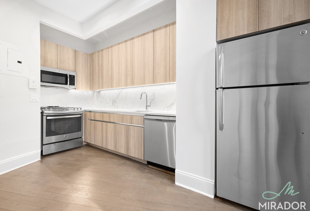15 Park Row, Unit 16A photo 9