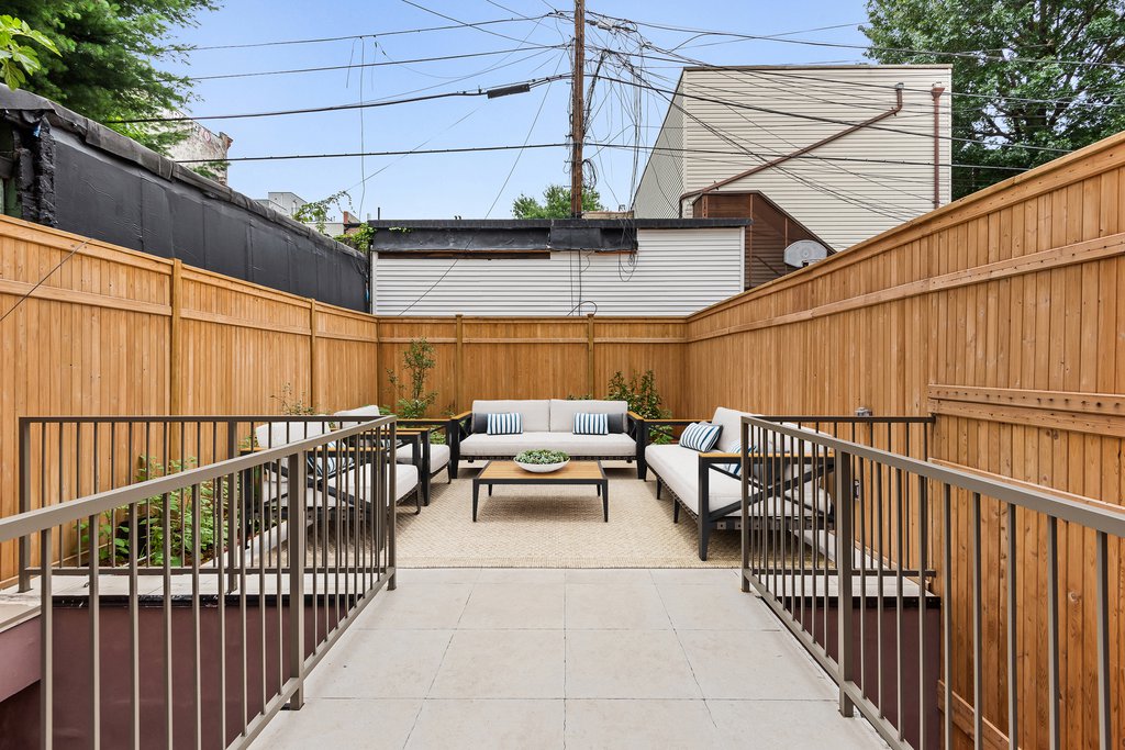 109 Devoe Street, Unit GARDEN1 photo 3