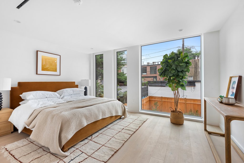 109 Devoe Street, Unit GARDEN1 photo 10