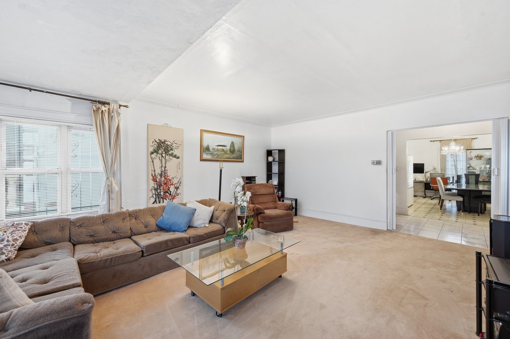 2019 Avenue R – For Sale photo 3