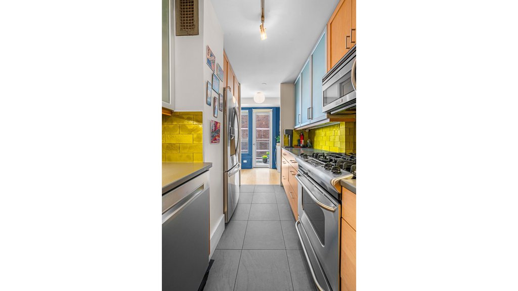 2575 Palisade Avenue, Unit 12AB photo 23