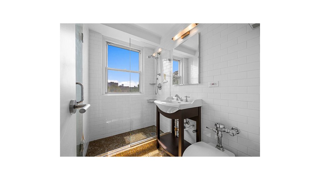 2575 Palisade Avenue, Unit 12AB photo 28