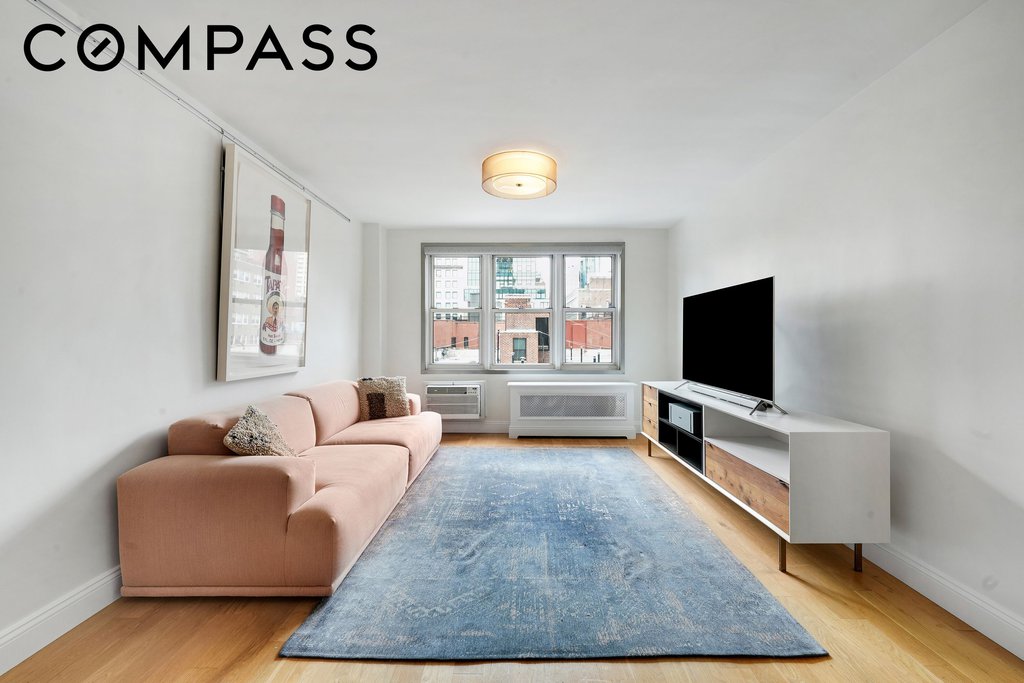 160 East 27th Street, Unit 8F