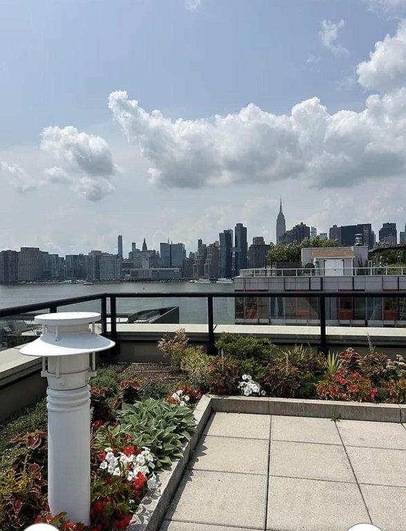2-17 51st Avenue, Unit 319 photo 10