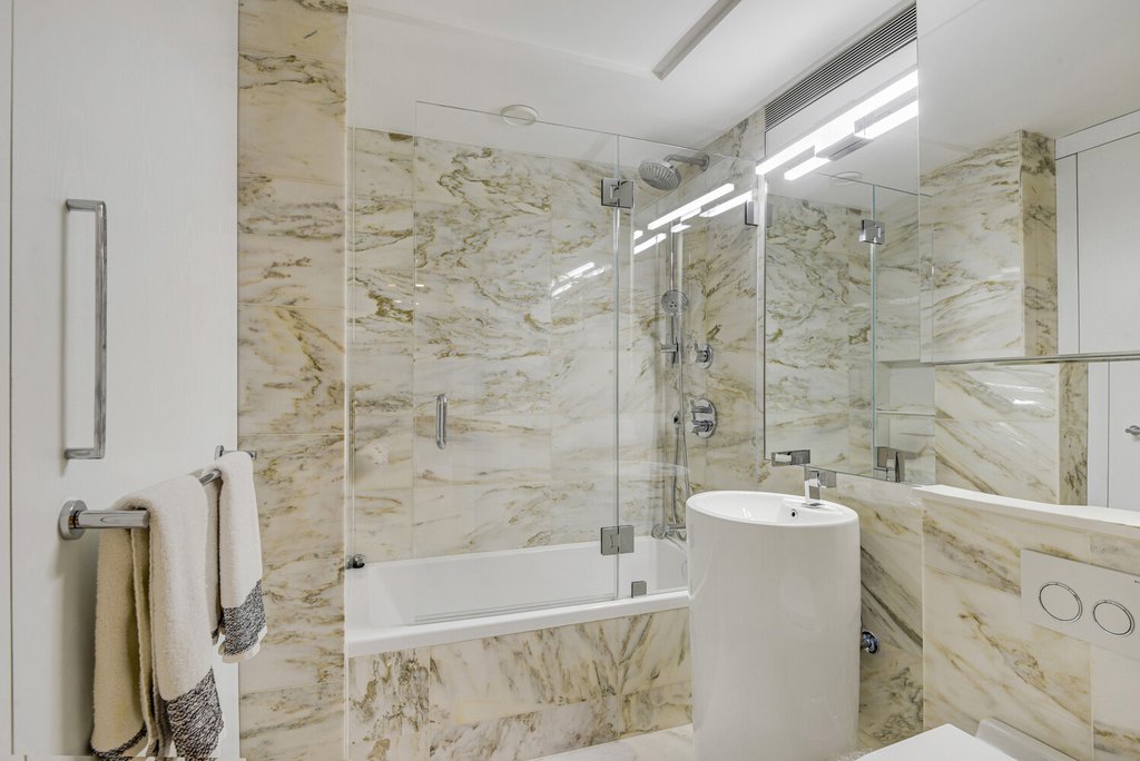 3 Hanover Square, Unit 2H photo 8