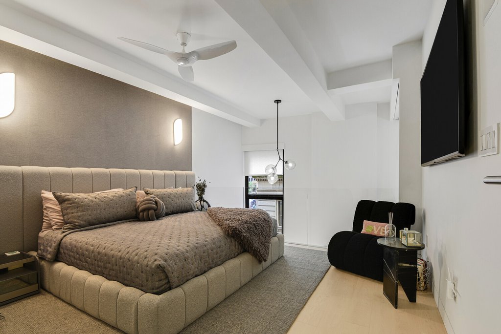3 Hanover Square, Unit 2H photo 14