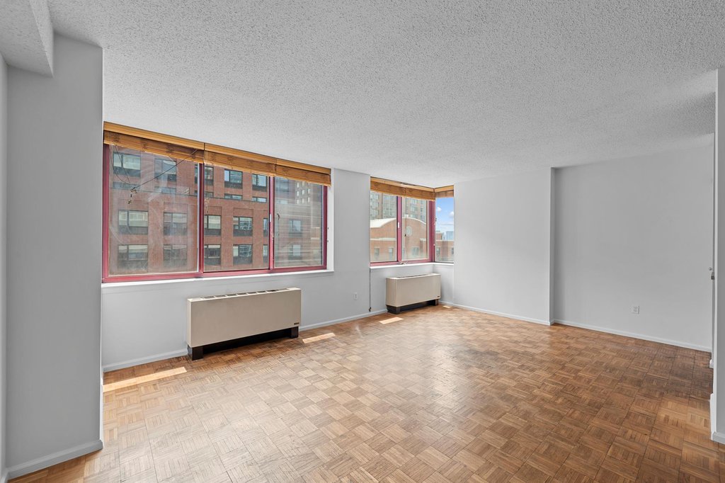 4-74 48th Avenue, Unit 9N photo 4