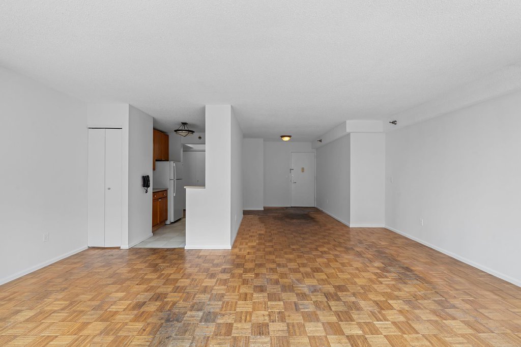 4-74 48th Avenue, Unit 9N photo 7
