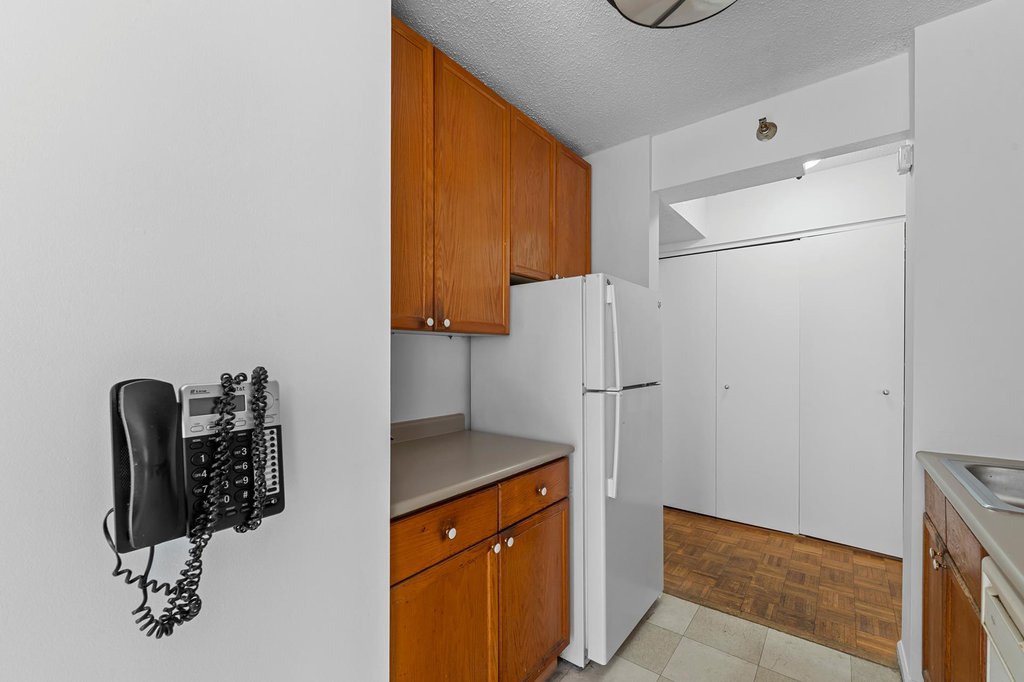 4-74 48th Avenue, Unit 9N photo 8