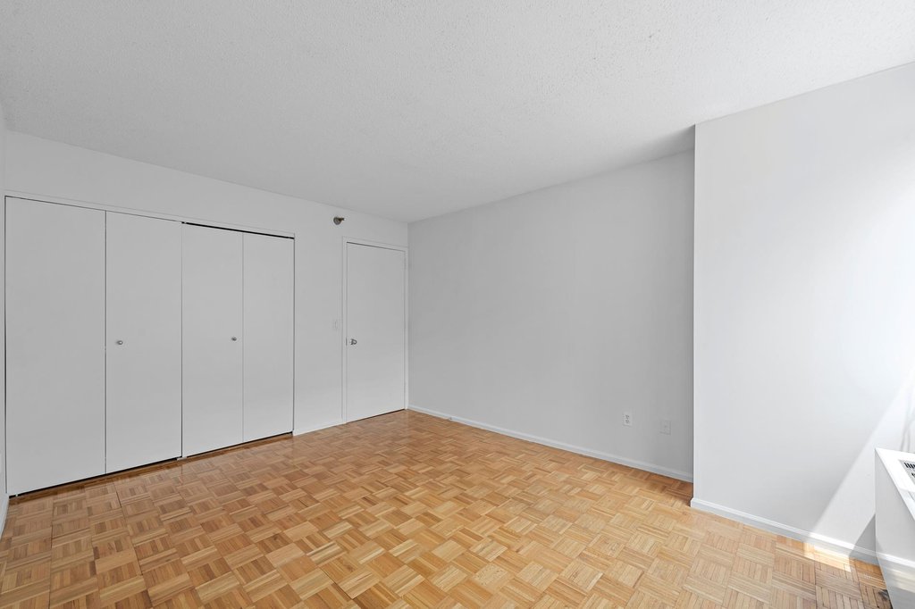 4-74 48th Avenue, Unit 9N photo 13