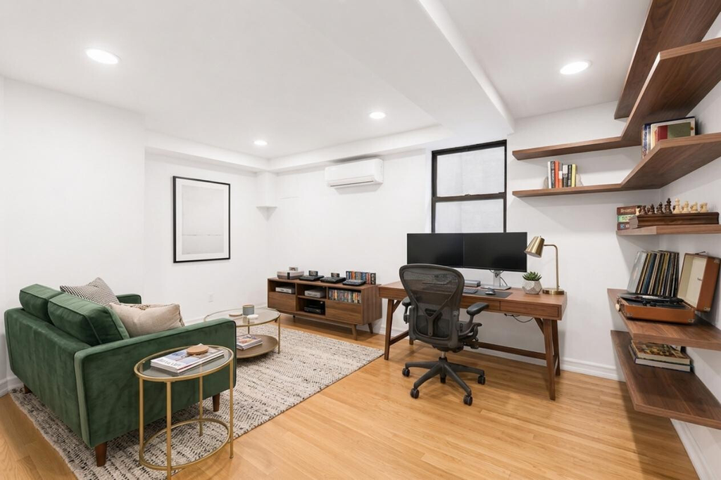 264 West 77th Street, Unit 2 photo 5