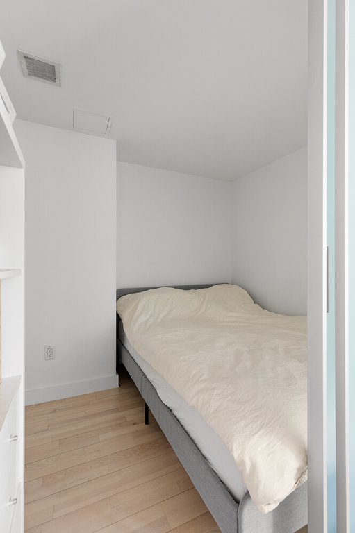 322 West 57th Street, Unit 37Q photo 8