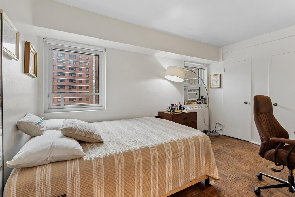225 Adams Street, Unit 8H photo 7