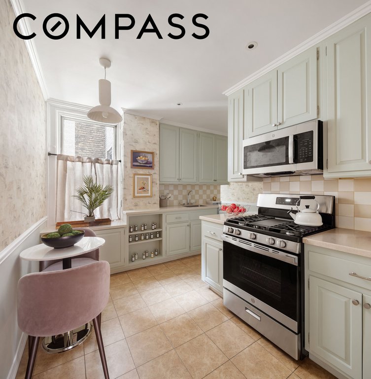 32 Washington Square West, Unit 11E photo 9